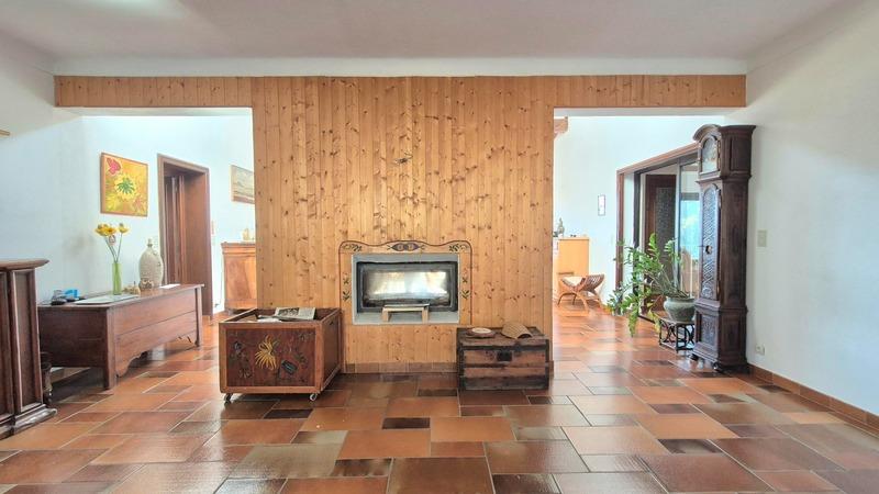 Maison - 254 m² - 6 pièces