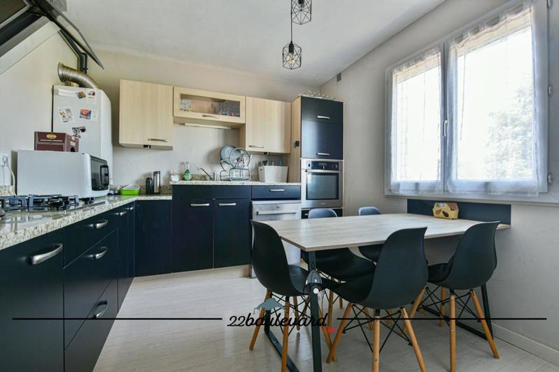 Appartement ancien - 80 m² - 4 pièces