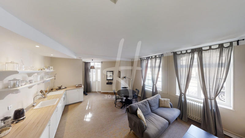 Appartement - 65 m² - 2 pièces