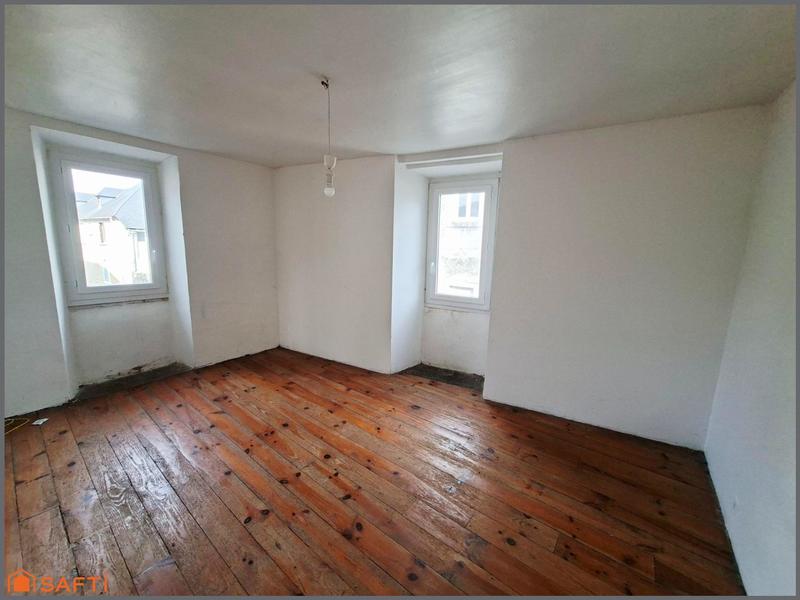 Maison - 93 m² - 4 pièces