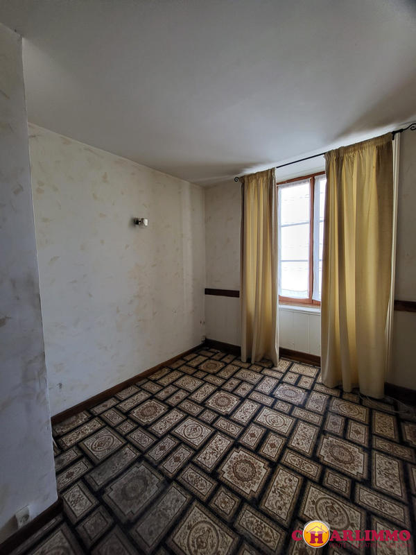 Maison traditionnelle - 126 m² - 5 pièces