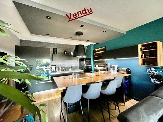 Appartement - 65 m² - 3 pièces