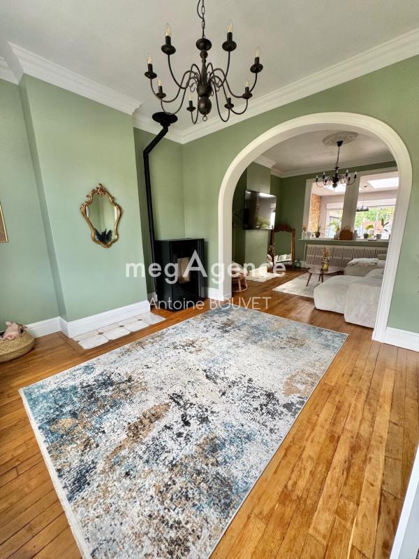 Maison - 177 m² - 6 pièces