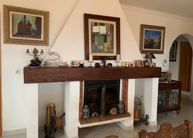 Maison - 217 m² - 8 pièces