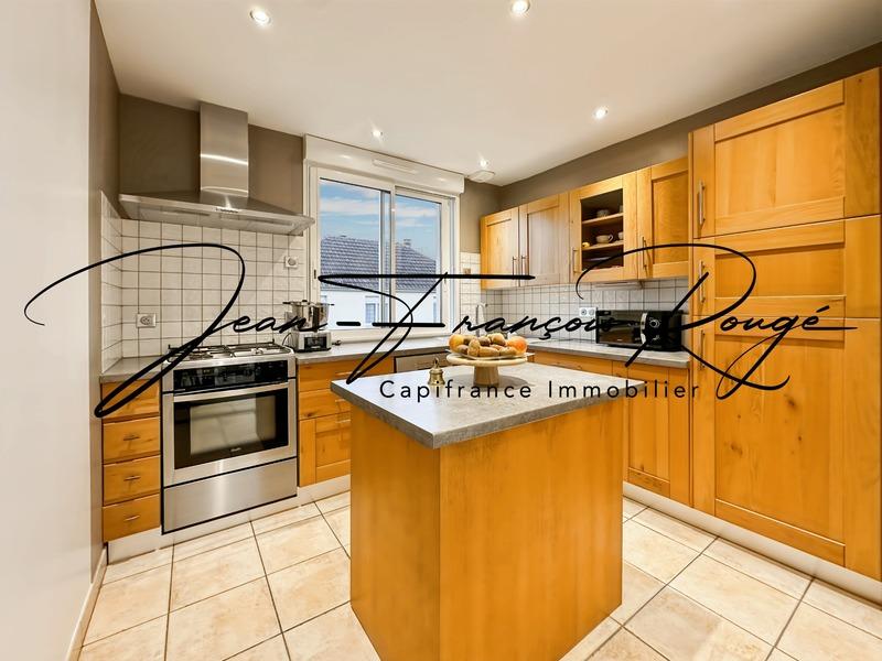 Maison - 141 m² - 6 pièces