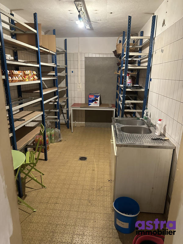 Local commercial - 480 m² - 8 pièces