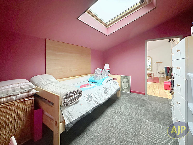 Maison - 143 m² - 6 pièces