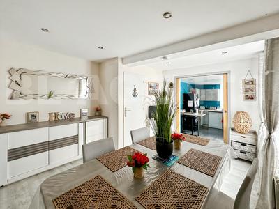 Maison - 117 m² - 7 pièces