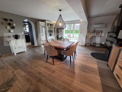 Maison - 190 m² - 5 pièces