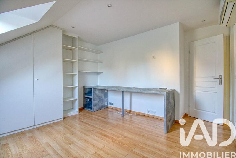 Maison - 171 m² - 6 pièces