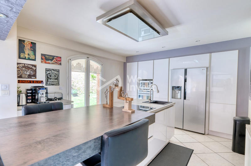 Maison - 160 m² - 6 pièces