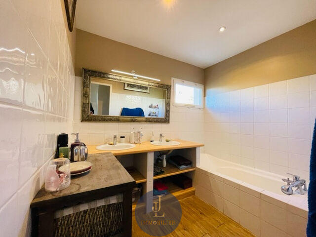 Villa - 166 m² - 5 pièces