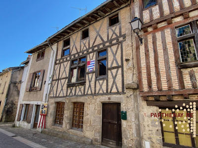 Maison ancienne - 236 m² - 6 pièces