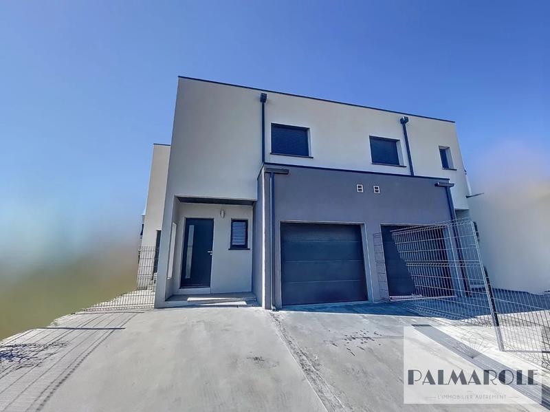 Maison - 83 m² - 4 pièces