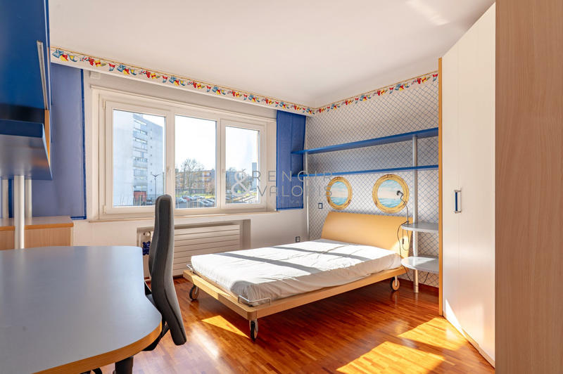 Maison ancienne - 265 m² - 11 pièces