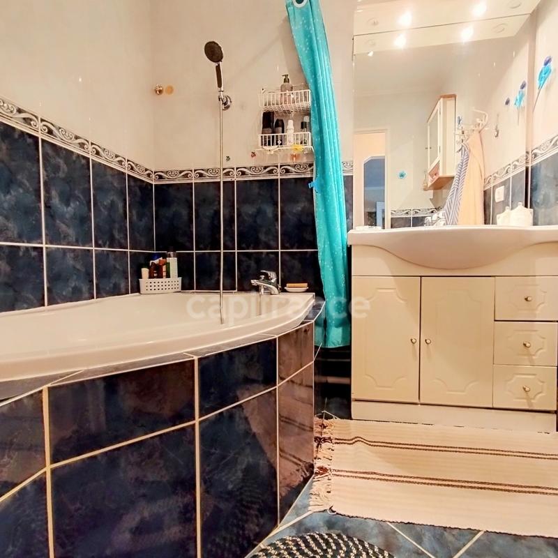 Appartement ancien - 64 m² - 3 pièces