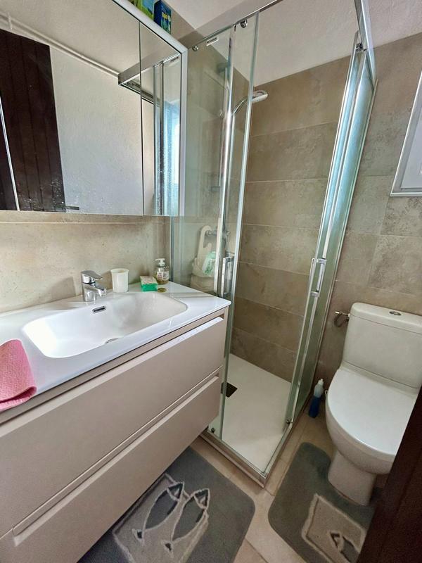 Maison - 368 m² - 15 pièces