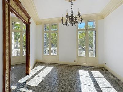 Immeuble mixte - 280 m²