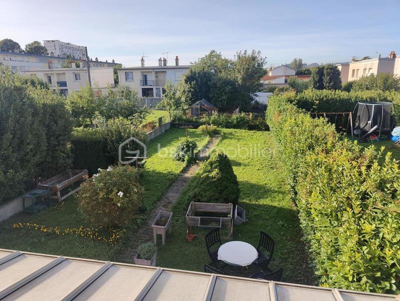 Maison - 89 m² - 5 pièces