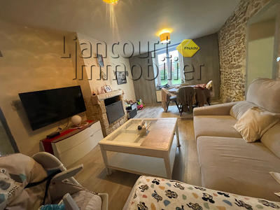 Maison - 96 m² - 5 pièces