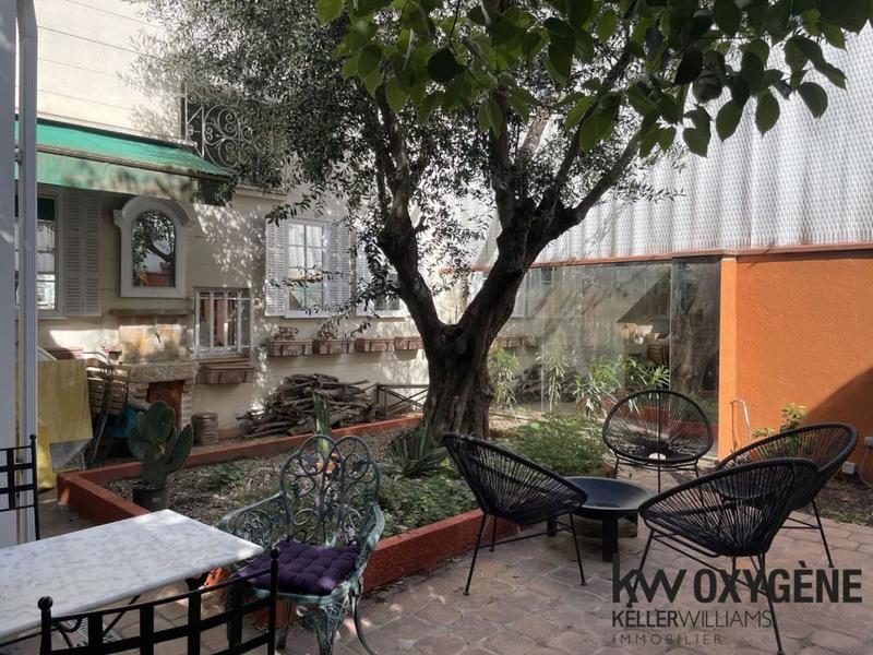 Appartement - 164 m² - 4 pièces