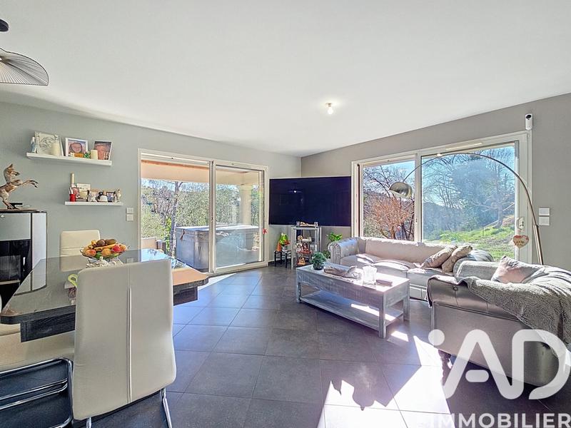 Maison - 126 m² - 6 pièces