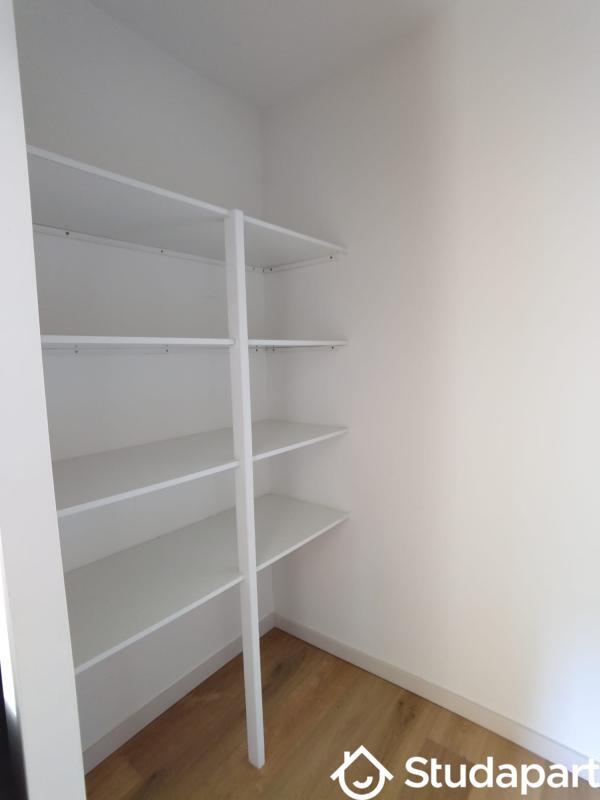Chambre - 112 m² - 1 pièce