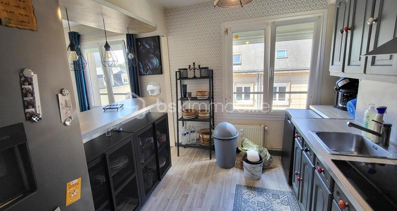 Appartement - 98 m² - 5 pièces