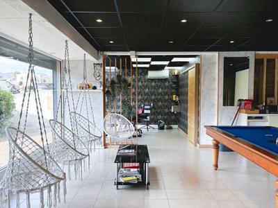 Bureau - 92 m² - 4 pièces