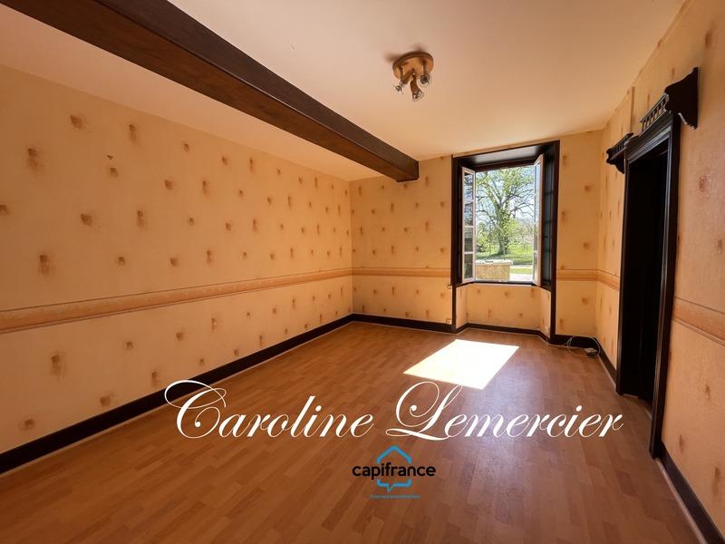 Maison - 245 m² - 8 pièces