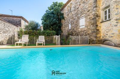 Maison de ville - 234 m² - 8 pièces