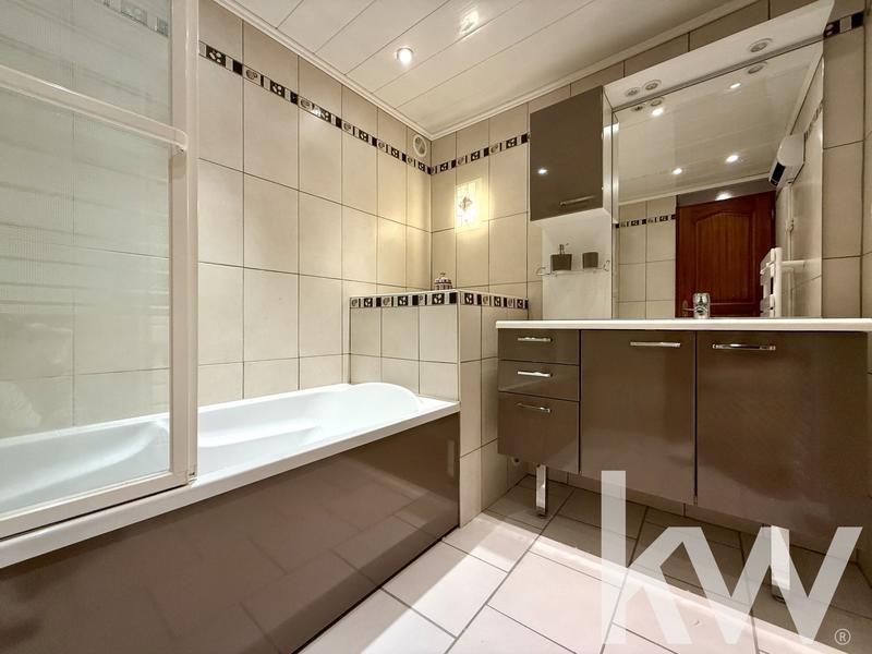 Villa - 169 m² - 5 pièces