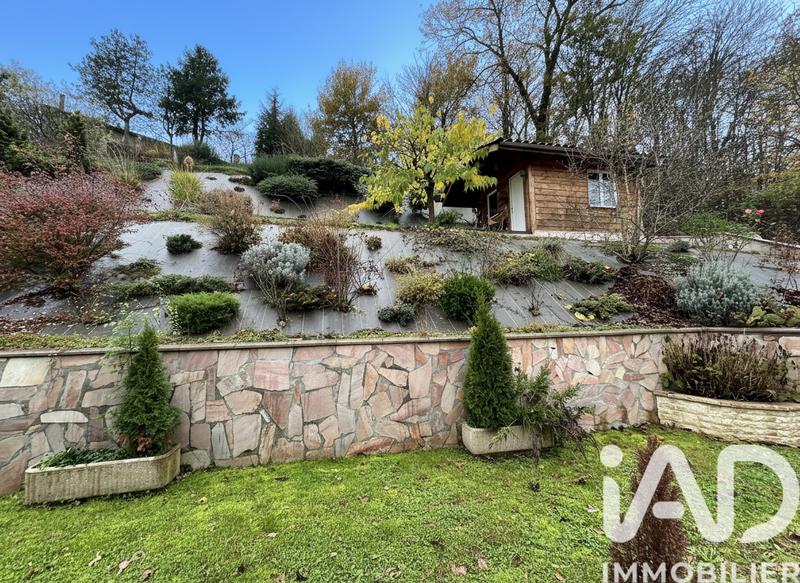 Maison - 211 m² - 7 pièces