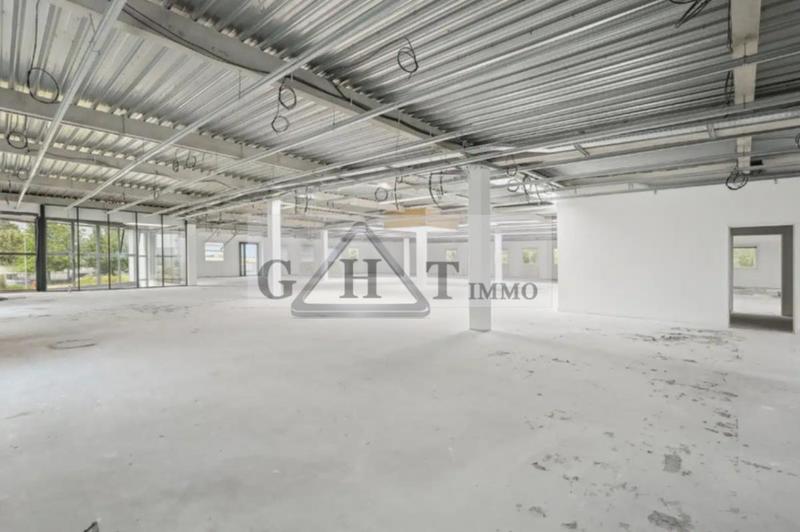 Bureau - 300 m²
