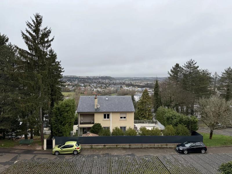 Maison - 85 m² - 5 pièces