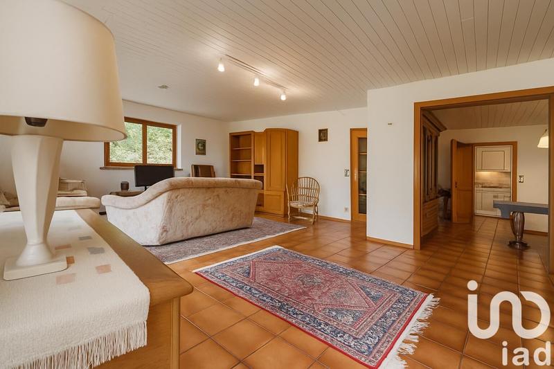 Maison - 245 m² - 10 pièces