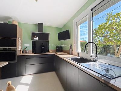 Maison - 95 m² - 4 pièces