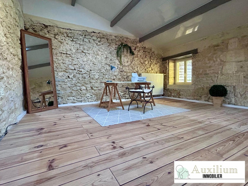 Maison ancienne - 205 m² - 7 pièces