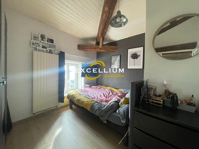 Appartement - 105 m² - 4 pièces