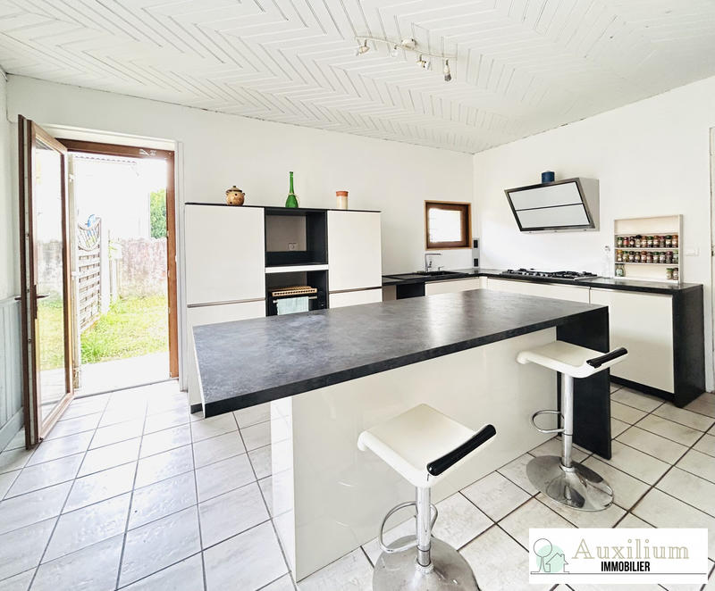 Maison ancienne - 132 m² - 6 pièces