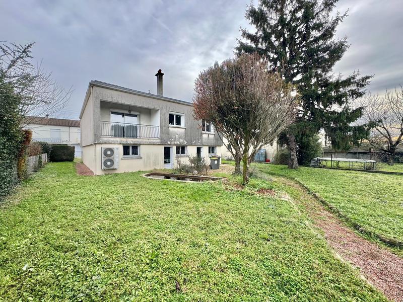 Maison - 138 m² - 6 pièces