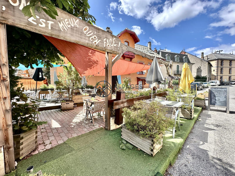 Local commercial - 174 m²