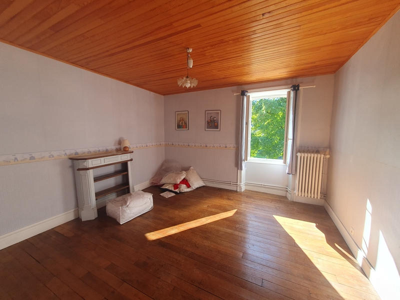 Propriété - 306 m² - 10 pièces