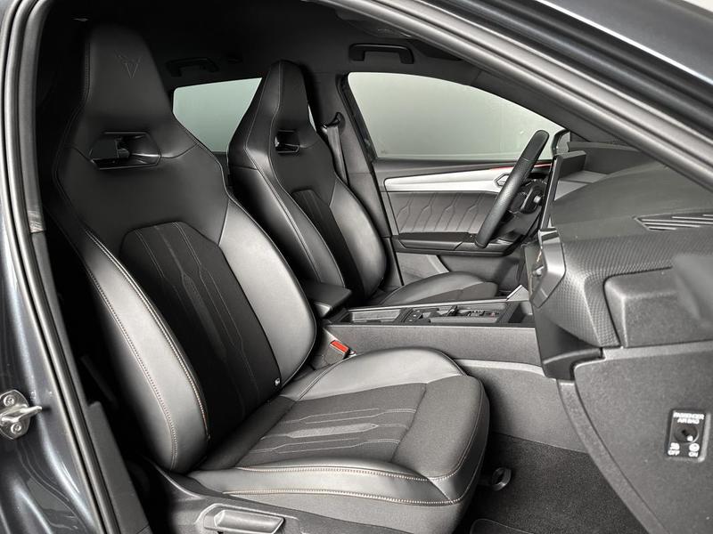Cupra Leon St Vz 245ch Dsg E-Hybrid Rechargeable Ja19p Digital Cockpit Baquet Chauf Camera Regul Acc