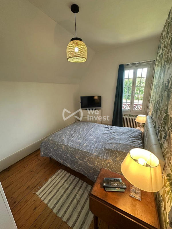 Maison - 184 m² - 8 pièces