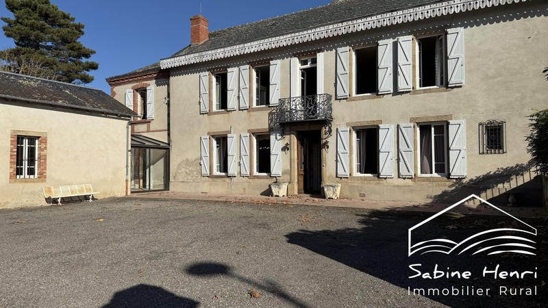 Maison ancienne - 215 m² - 8 pièces