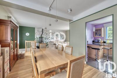 Maison - 199 m² - 6 pièces