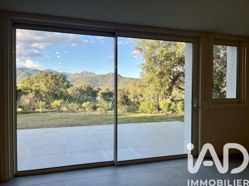 Maison - 220 m² - 8 pièces