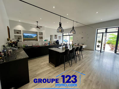 Maison - 125 m² - 4 pièces