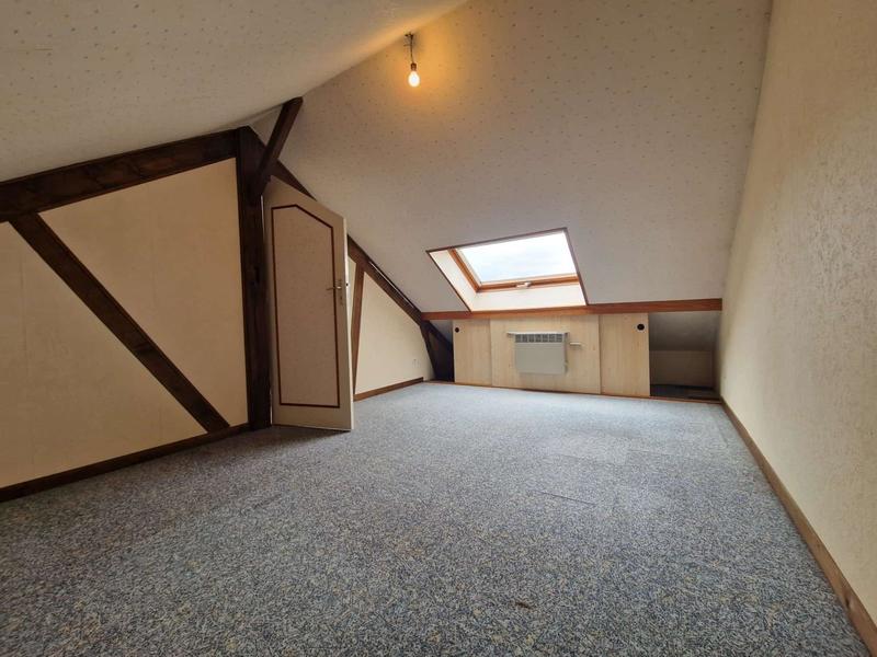 Maison - 107 m² - 7 pièces